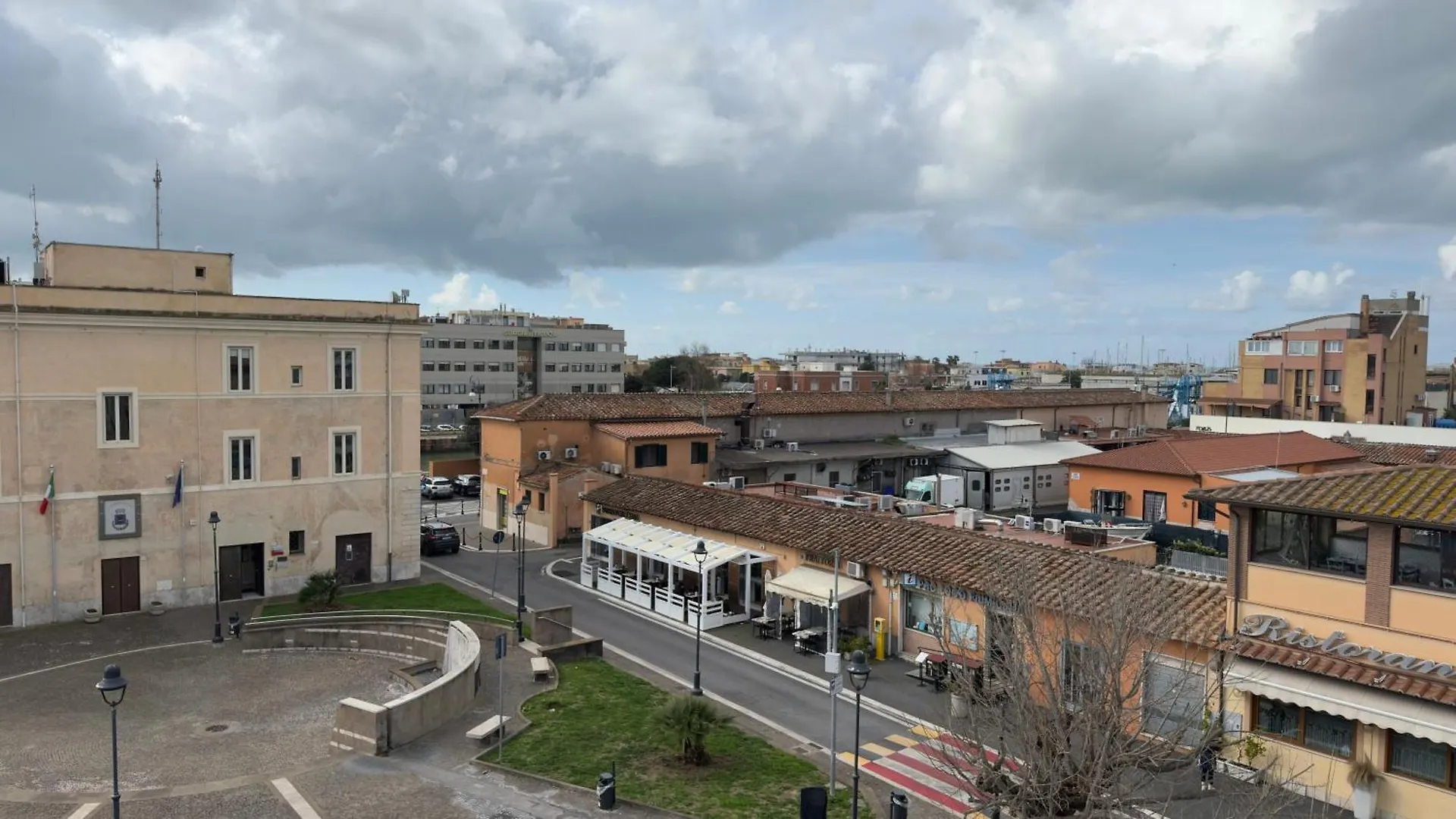 Centrale - Ottimi Collegamenti Per Roma E Apt Fiumicino Apartment
